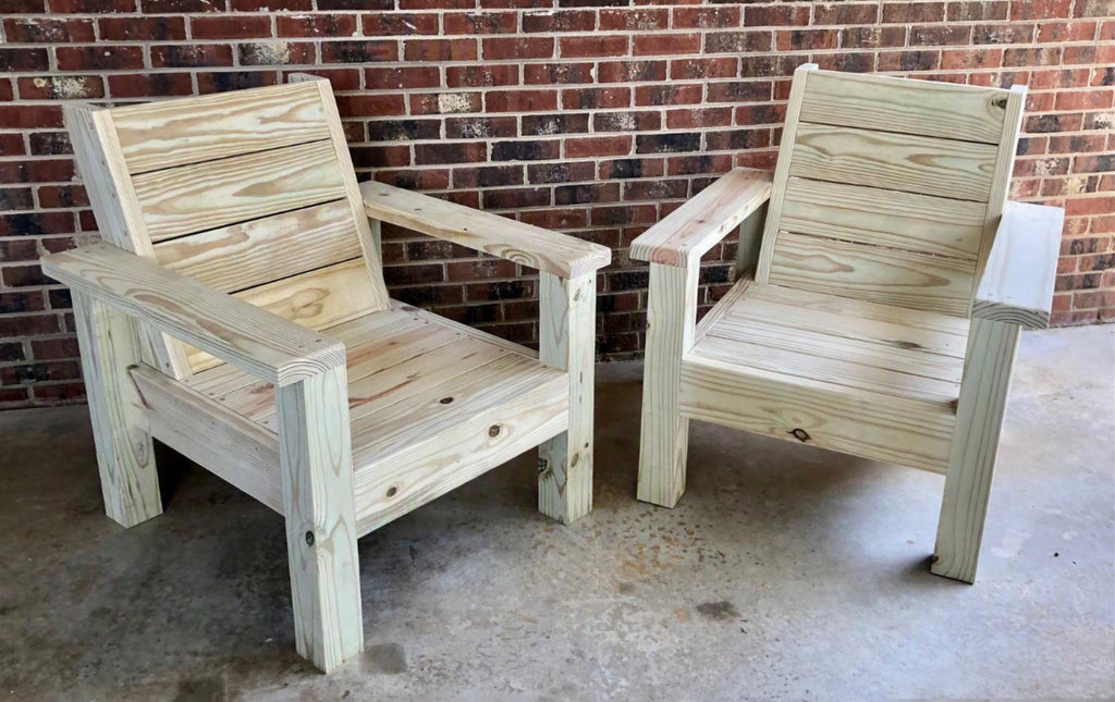 -Custom Summit™ Outdoor Chair Set + Table-